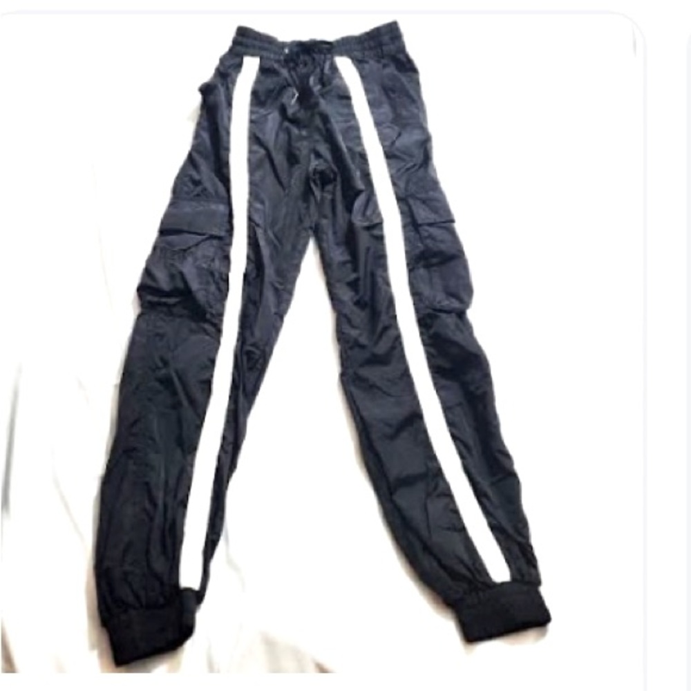 Danielle guizio Track pants Brand new with tags never worn size Medium.